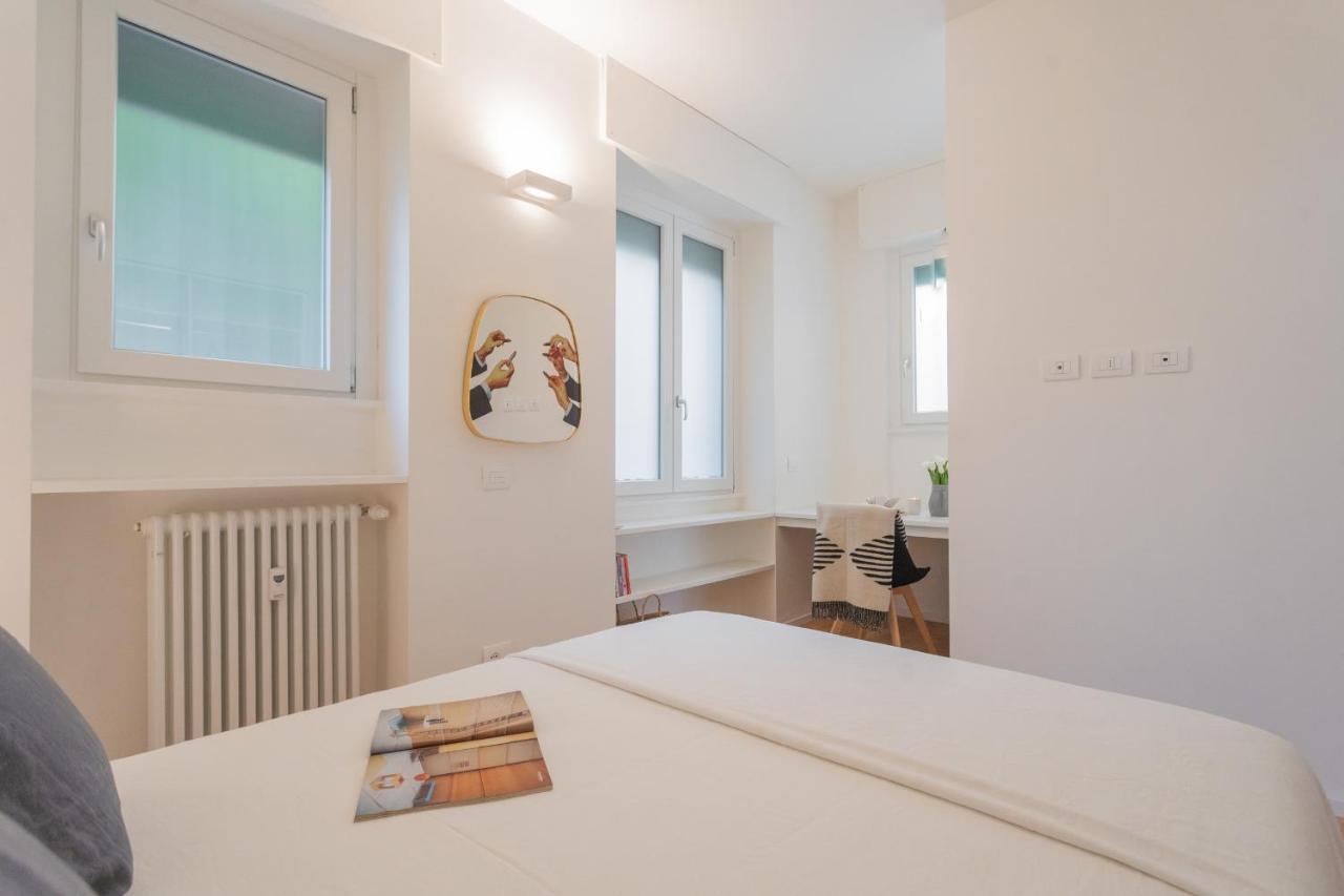 A Step From The Lake Apartment By Rent All Como Exterior foto